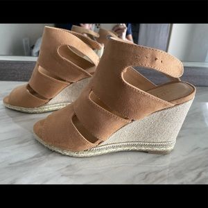 APT 9 Tan Wedges Size 6